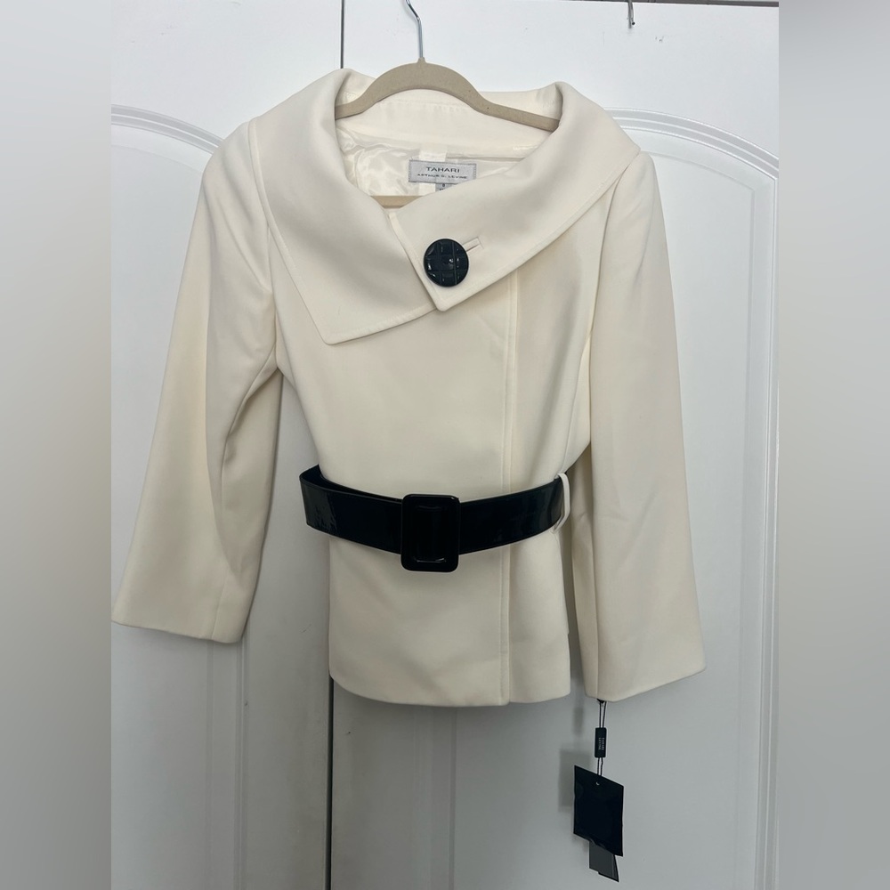 Tahari Women's Ivory Jacket with Black Belt